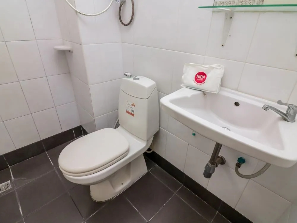 Nida Rooms Phrakanong Express