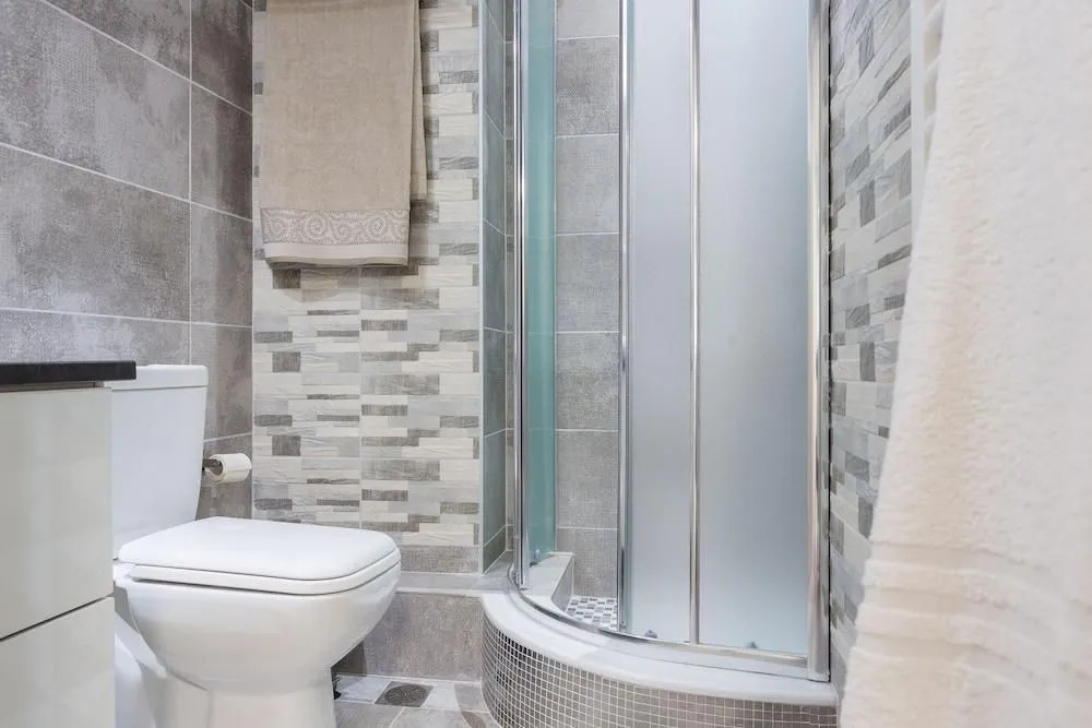 Newly Renovated Stylish Urban Flat