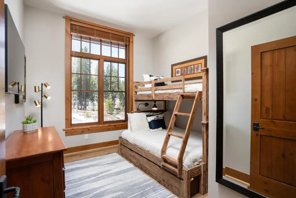 New Listing! Top Floor Village at Northstar Residence - Big Horn 504
