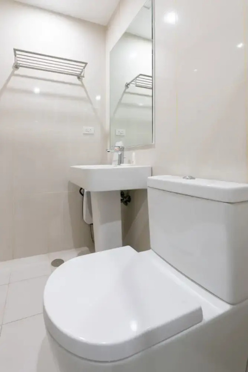 Oyo 203 Lelita Hotel