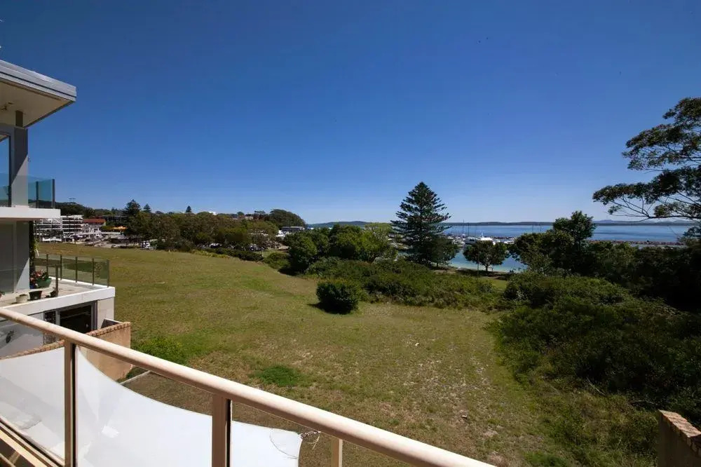 Dolphin Watch, 2/74 Magnus Street