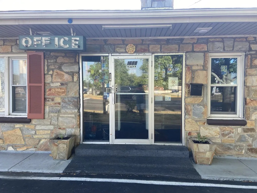 Front Royal Motel