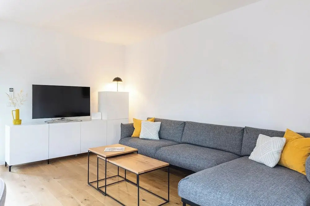 Olive Leaf - Ground Floor Apartment