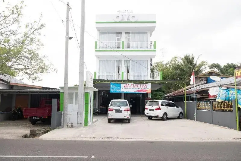 Audi Inn Hotel by OYO Rooms