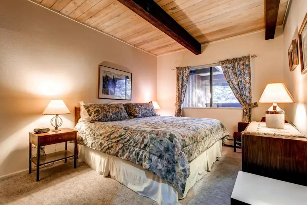 Tamarisk 303