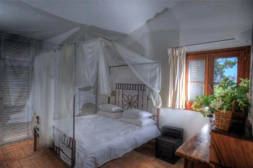 House With 4 Bedrooms in Punta Molara, With Wonderful sea View and Enclosed Garden Near the Beach