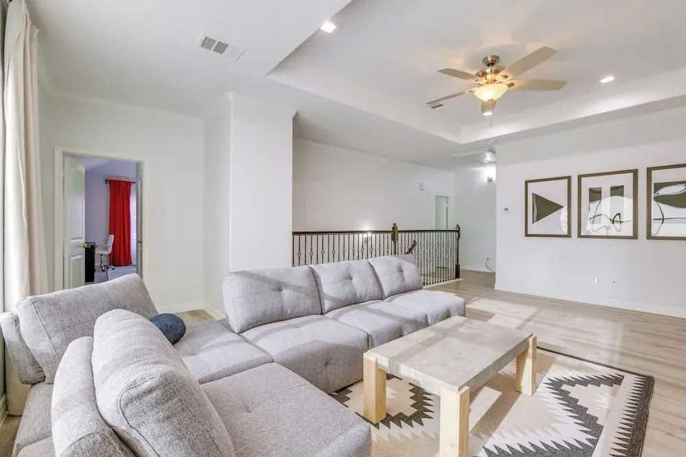 Pet-friendly Duplex Unit in Southwest Houston