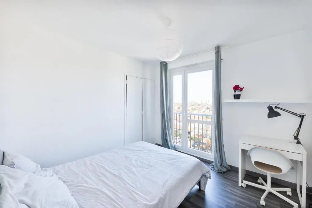 Chambre privée avec lit double