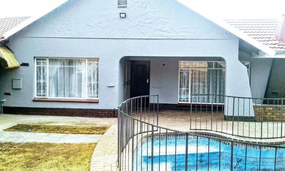 Acacia Guesthouse