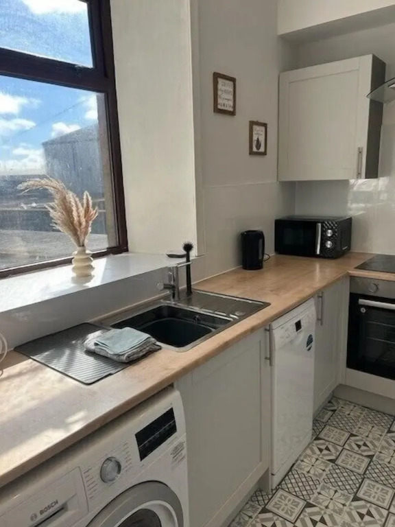 Newly Renovated 2-bed Apartment in Peterhead