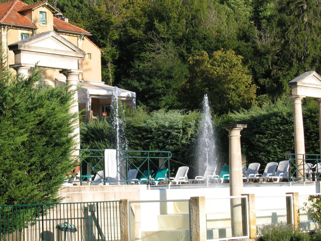 Tasteful apartment in Montbrun les Bains with terrace