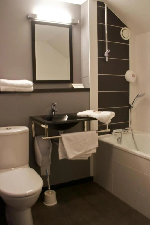 BRIT HOTEL LORIENT Le Kerotel