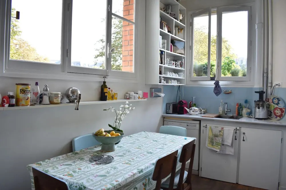 3 Bedroom Flat At The Foot of Bon Marché