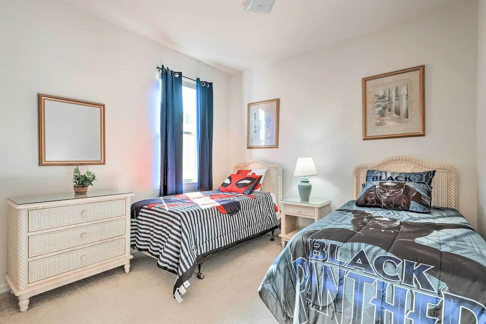 Family-friendly Escape w/ Smart TVs & Themed Rooms
