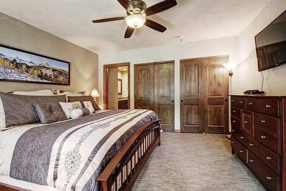 Village at Breckenridge Chateaux 1023 by RedAwning