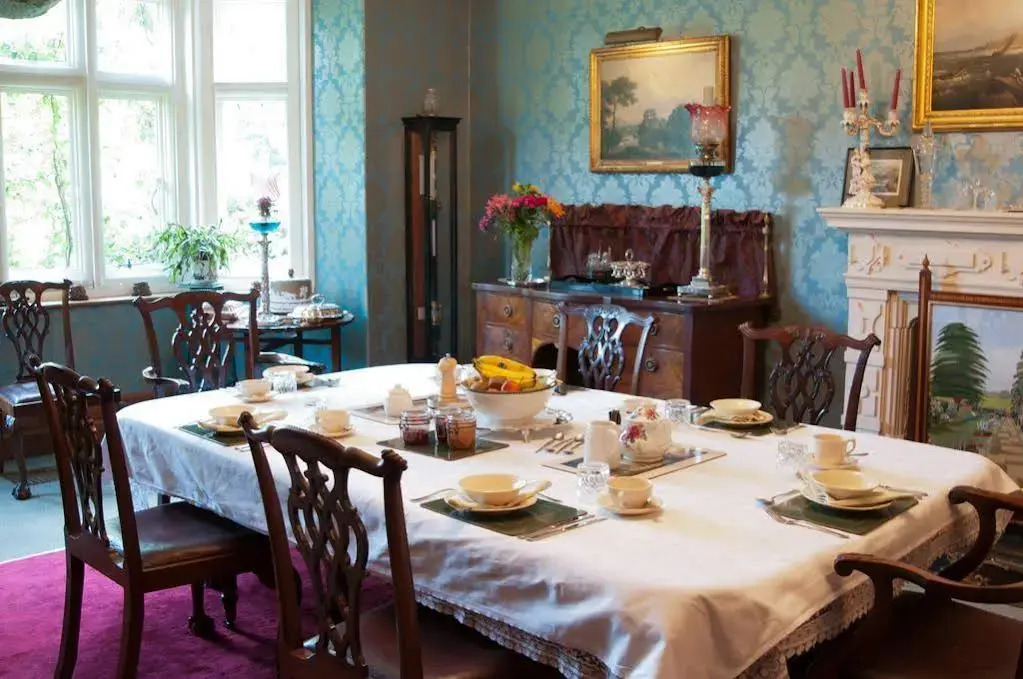 Lullington House