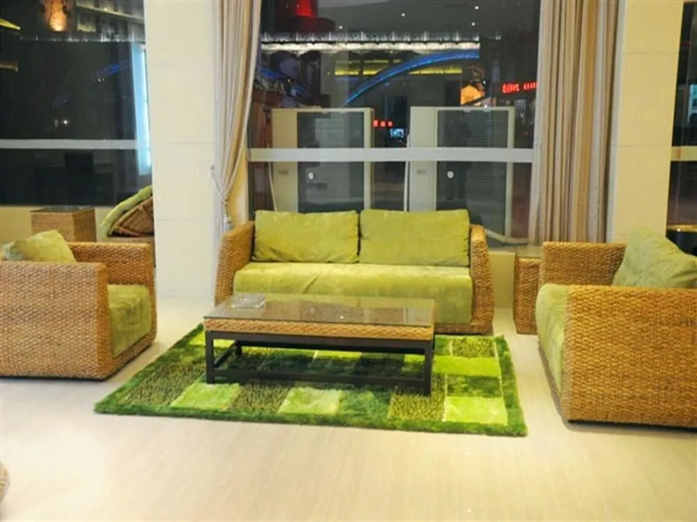 Wuyue Hotel Phoenix Branch