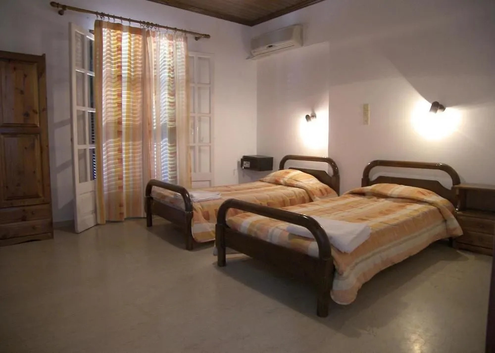 Helena Apartments & Villas