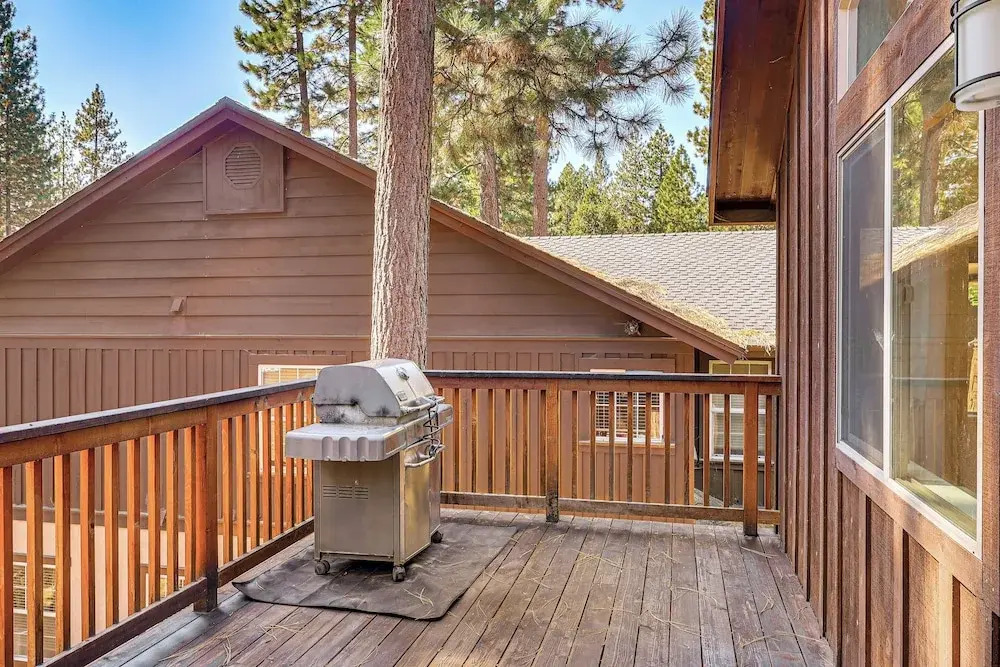 Family-friendly Lake Tahoe Home: 4 Blocks to Beach
