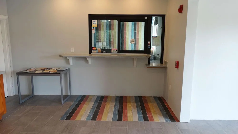 Motel 6 Houston, TX - Willowbrook Mall