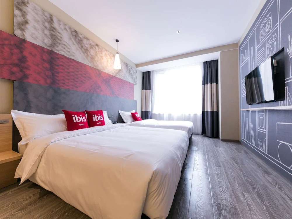 Ibis Shanghai Hongqiao Hongmei Road Hotel