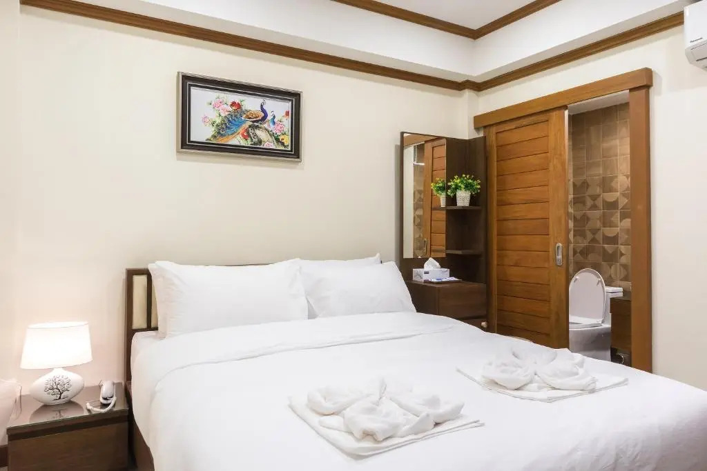 Suthep Home & Hostel