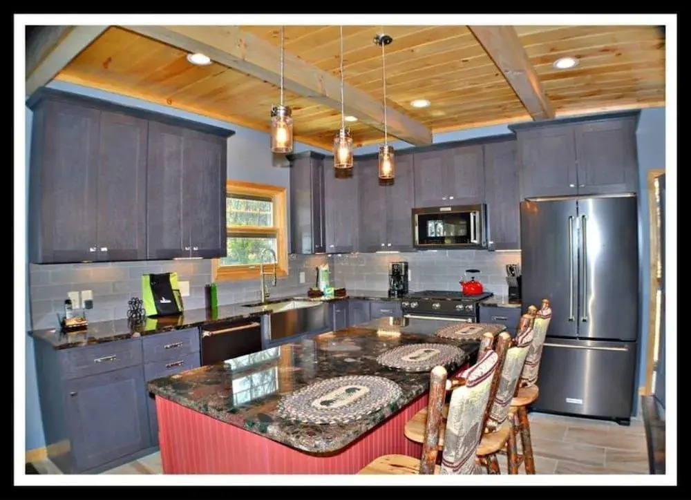 Five Bears Den 3 Bedrooms 3.5 Bathrooms Cabin
