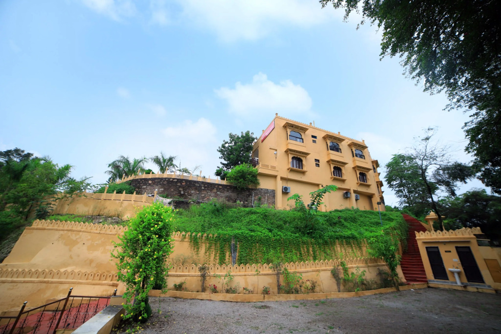 Riviera Madaar Resort