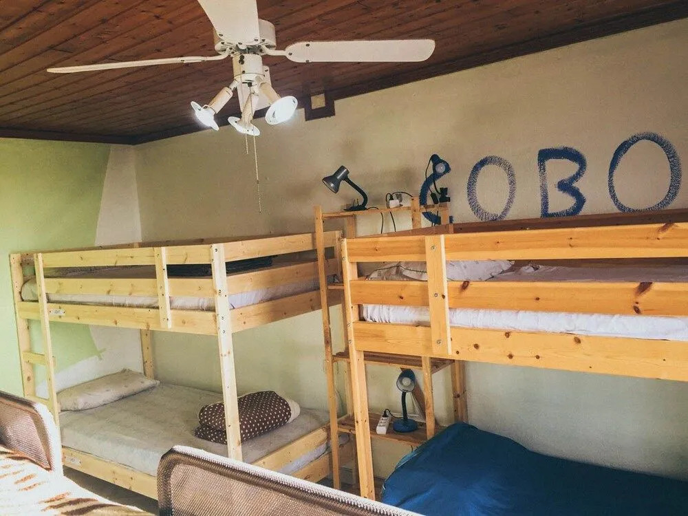 Blue Canary Hostel - Adults Only