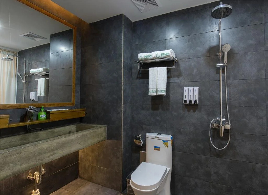 Wenchang Shi Guang Yin Theme Hotel
