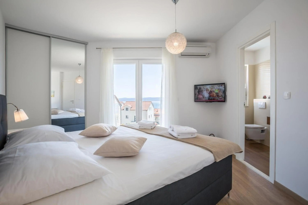 Villa Blanka in Bol for 12 ppl