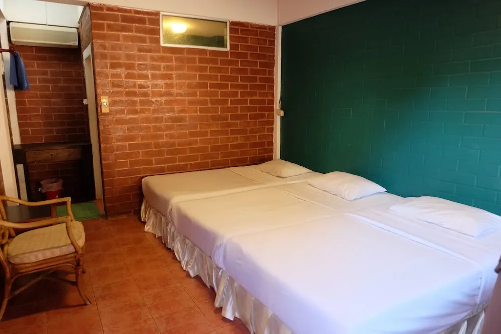 Red Brick Guesthouse