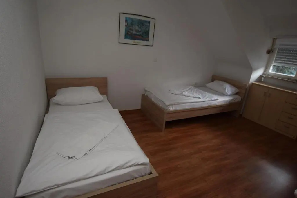 Ab Apartment 06