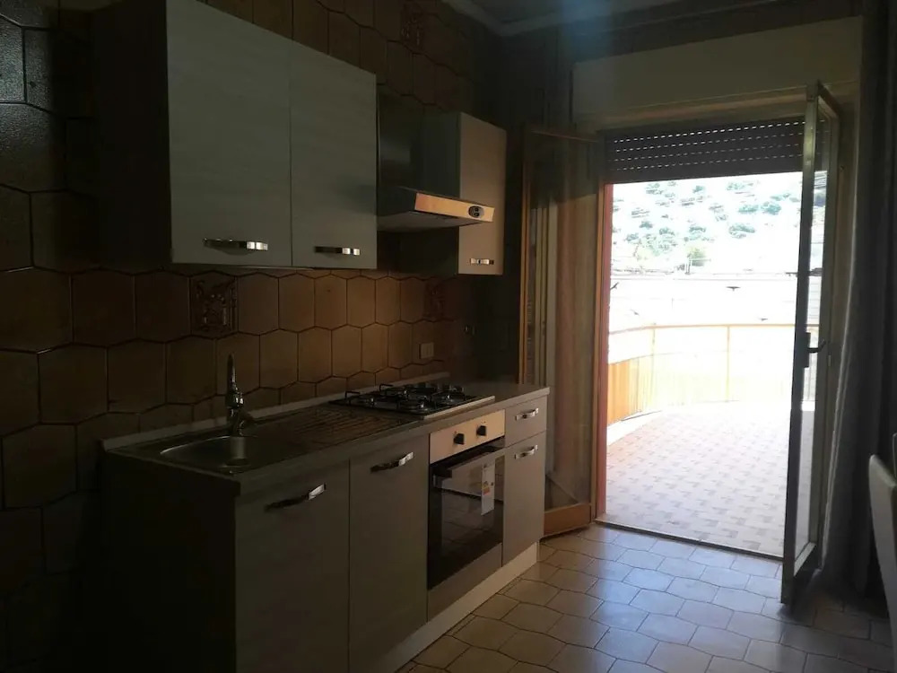 rossy guest house