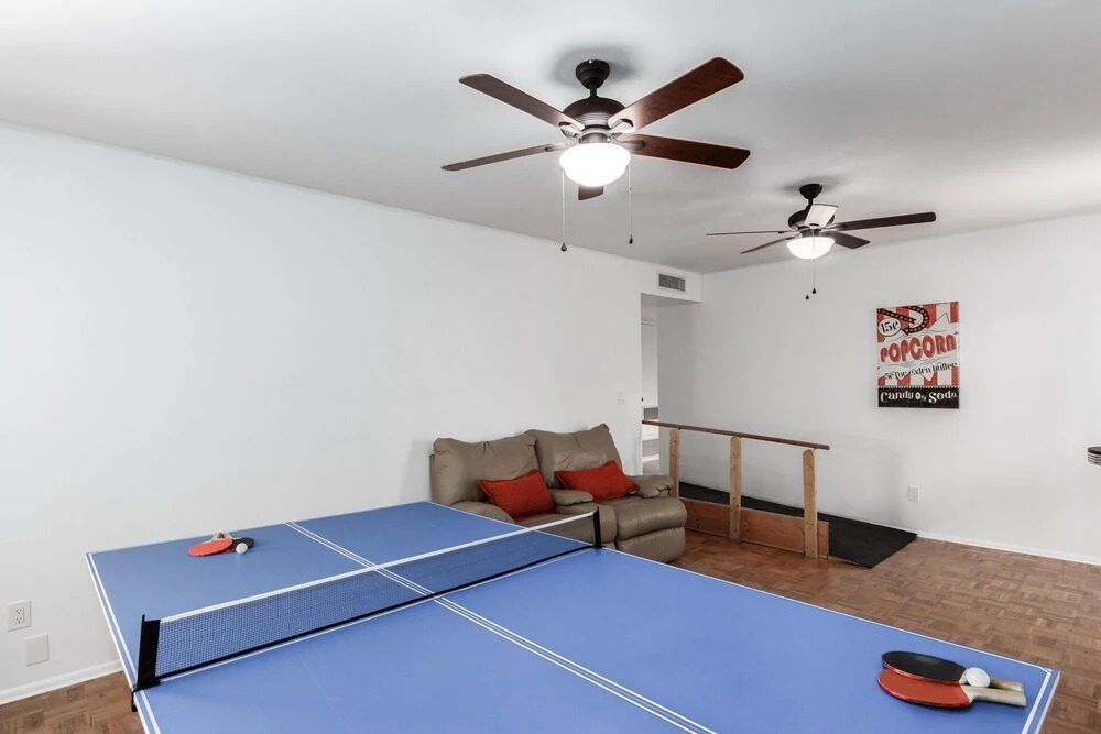29th Phoenix 4 Bedroom Home by Redawning