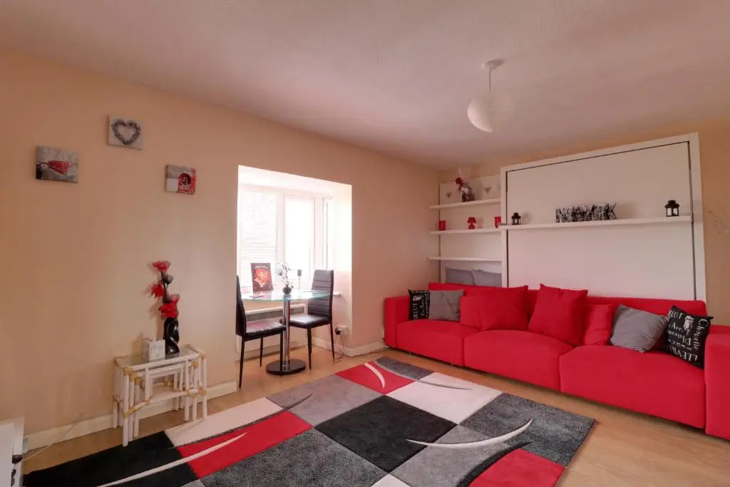 Luxury Studio Apartment