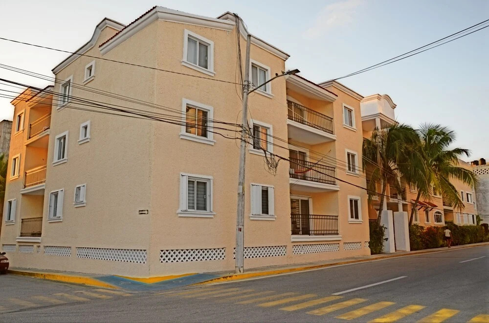 2BR Condo ground level Rinconada Del Sol