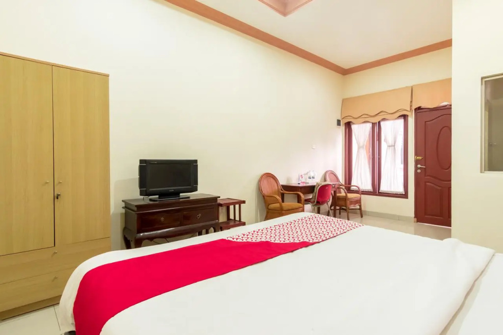 OYO 994 Huber Apartment