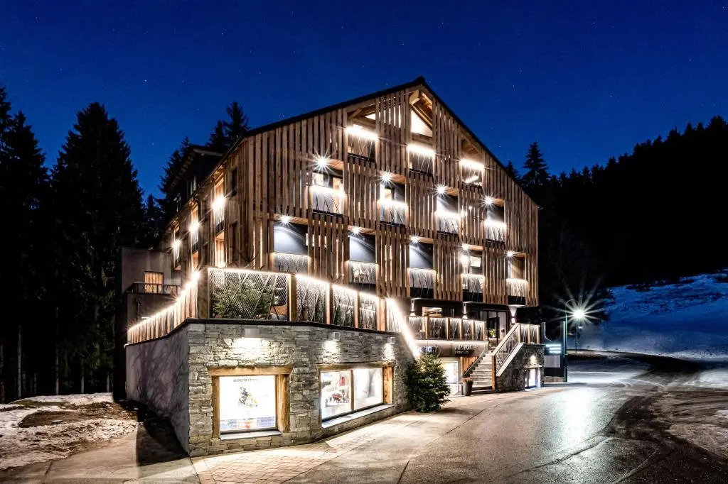 ALMMONTE PRÄCLARUM SUITES - Casual Boutique Hotel