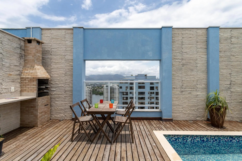 Pineapples LC2207 | Coverage in Barra da Tijuca