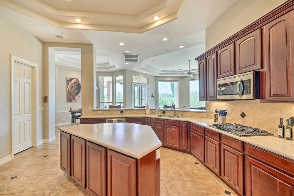 Infinity Pool: Stunning Home in Cave Creek