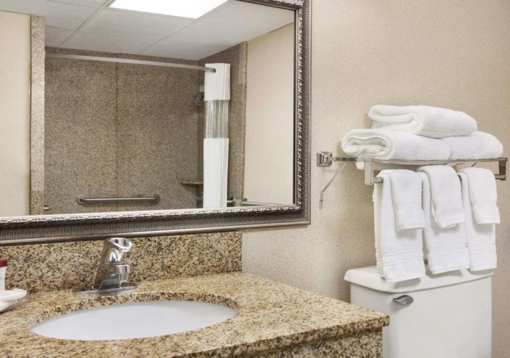 Ramada Plaza Riverside