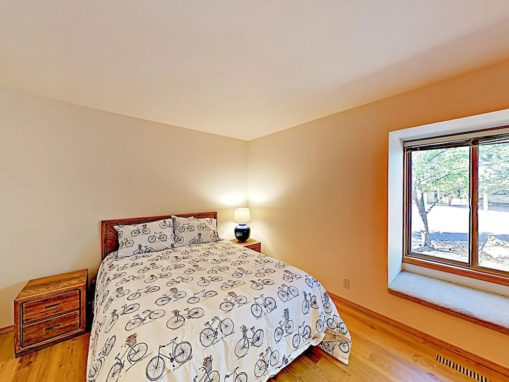 New Listing! Sunny & Wooded Oasis W/ Pool & Bikes 3 Bedroom Condo