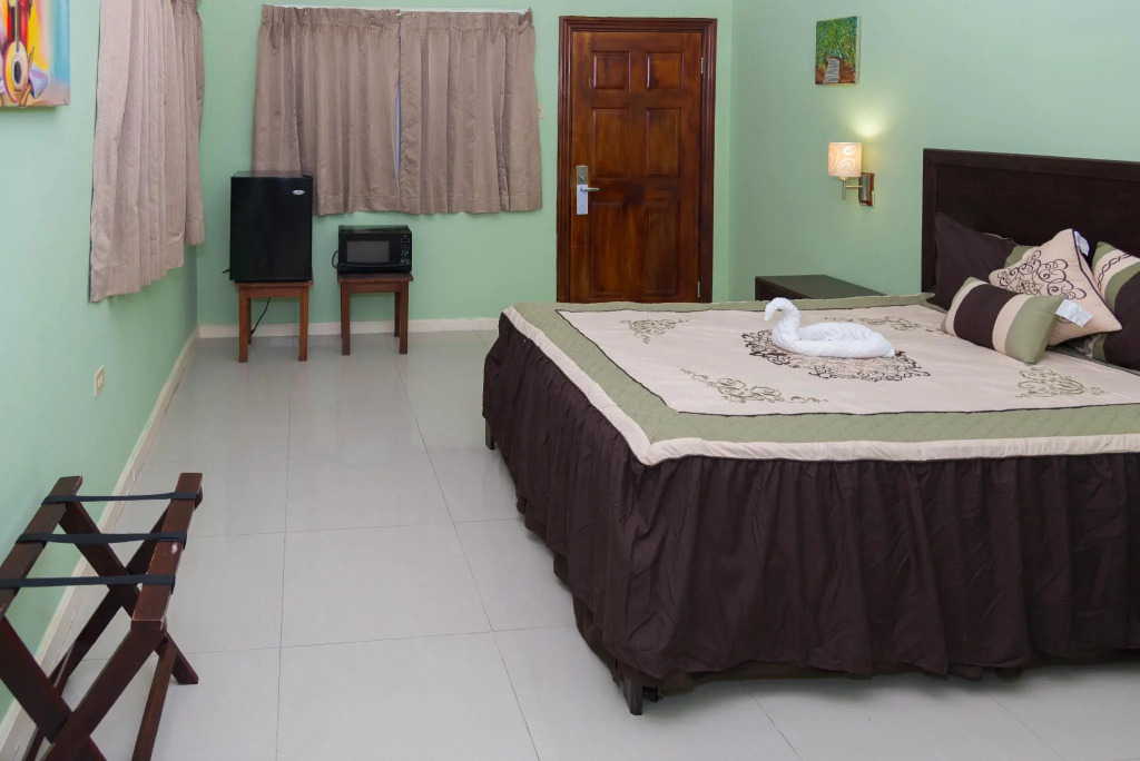 Donway, A Jamaican Style Village