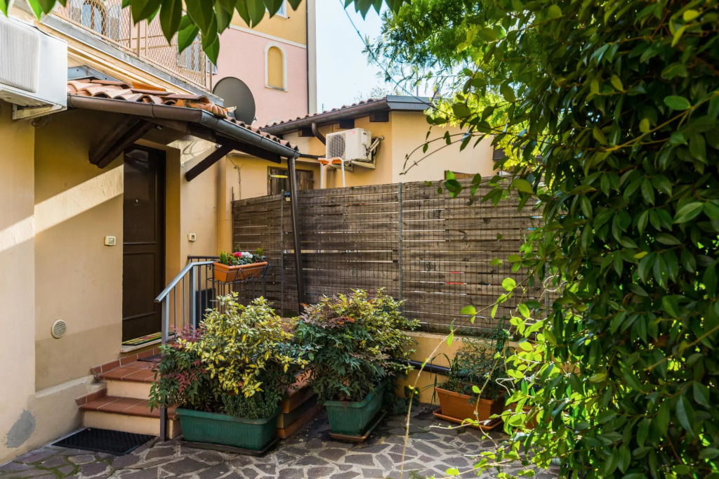 Massarenti 31 Modern Duplex by Wonderful Italy