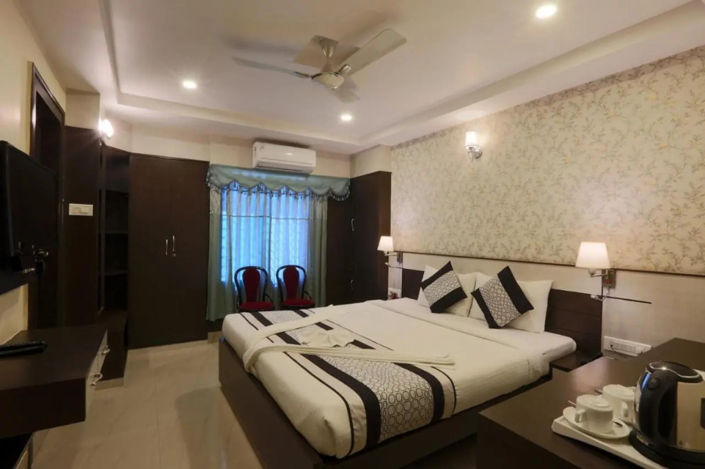 Hotel Blue Bird, Nagaon