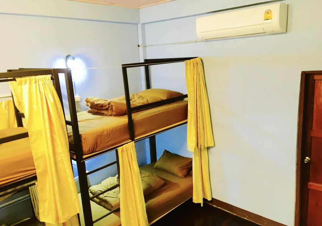 My House Tour & Hostel