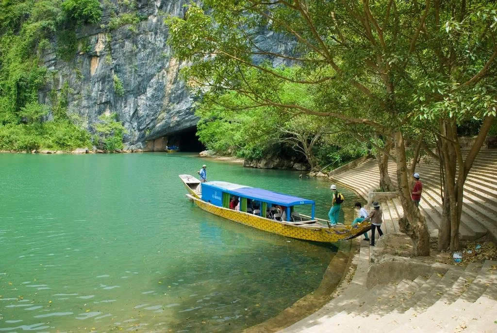 Khách Sạn Thúy Nga