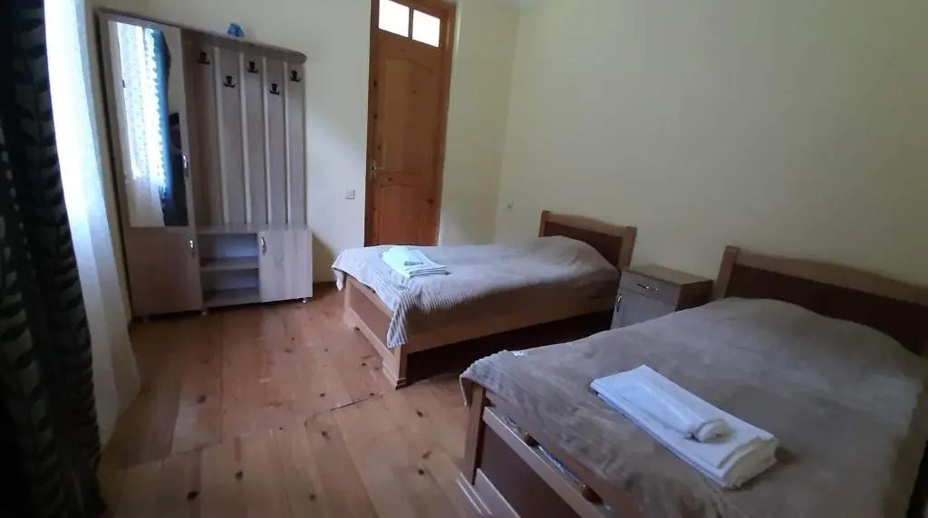 Guest house-Lile