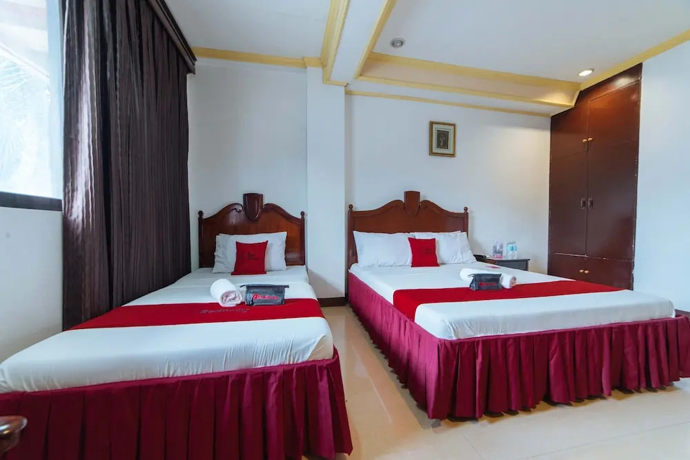 Cler Grand Hotel by Reddoorz